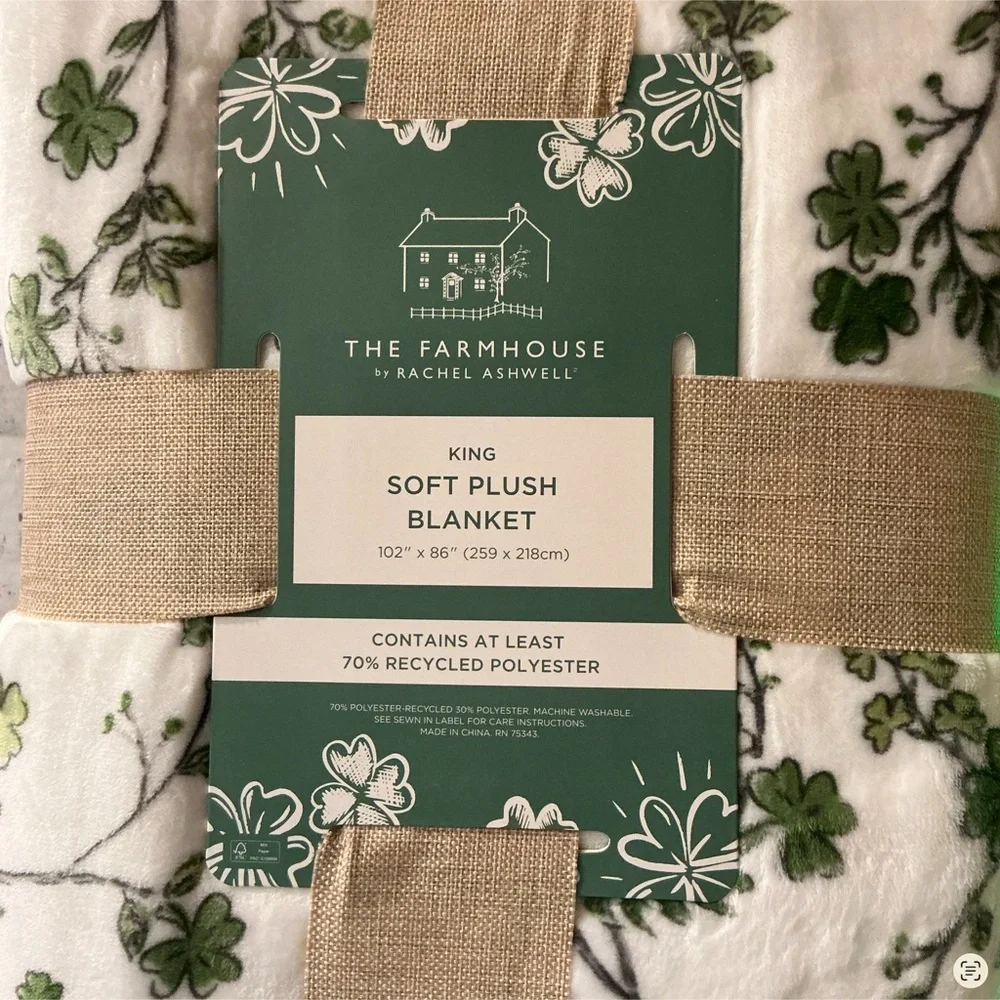 RACHEL ASHWELL King Size Clover Printed Fleece St. Patrick’s Blanket